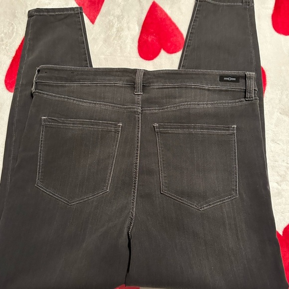NWT Liverpool Los Ángeles High Rise Abby Skinny Silky Soft Jeans in Meteorite - Picture 6 of 15